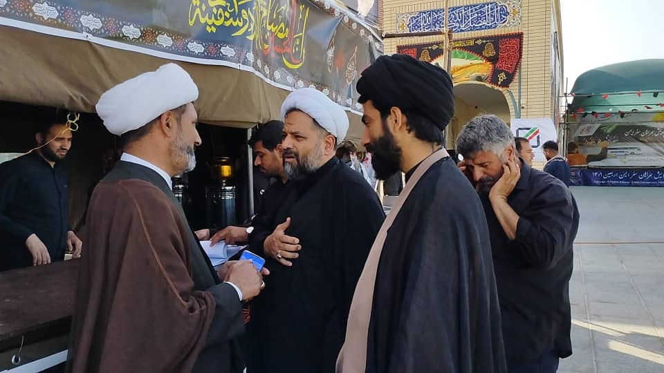 خدمت به زائران امام‌حسین (ع) یک نعمت است