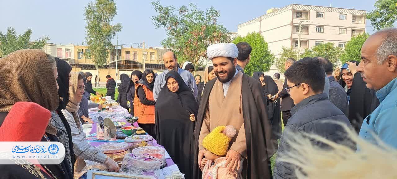 نمایشگاه «دستان هنرمند مادر» در شوش افتتاح شد نمایشگاه «دستان هنرمند مادر» در شوش افتتاح شد