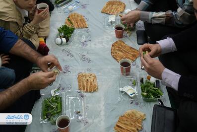 افطاری خانوادگی طلاب حوزه مشکات