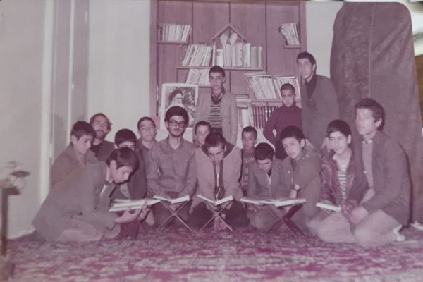 ۱۱۰ شهیدی که پای رحل قرآن جلسات مکتب امام زمان(عج) قد کشیدند