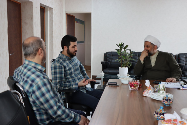 درخشش هنر انقلاب در پرتو ارزش‌های آئینی و نگاه بلند رهبری