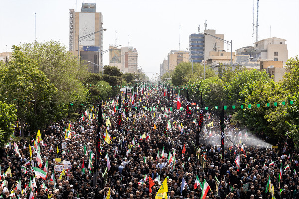 تشییع پیکر ۶۰ شهید اقتدار در تهران