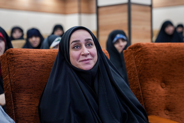 تقدیر از دو قهرمان پارالمپیک ایران