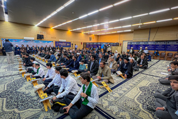 دیدار جامعه قرآنی استان با آیت الله محمدرضا ناصری، امام جمعه و نماینده ولی فقیه در استان