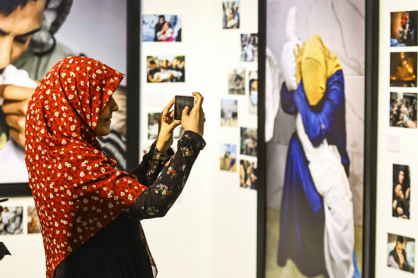 افتتاح نمایشگاه عکس با طوفان الاقصی