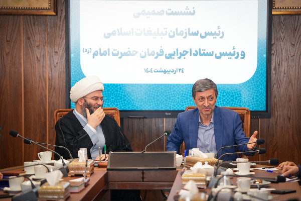 دیدار رئیس ستاد اجرایی فرمان امام با حجت الاسلام قمی