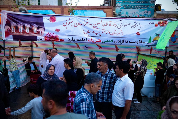 阿赫迈德教民在萨南达季的盛大聚会