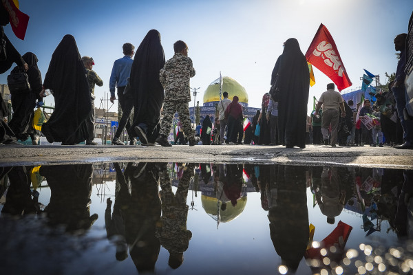 Kilometer-long Ghadir March
