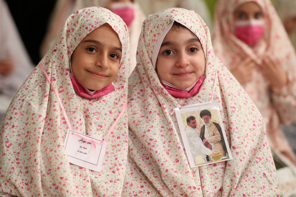 "חגיגת המלאכיות" בנוכחות המנהיג העליון