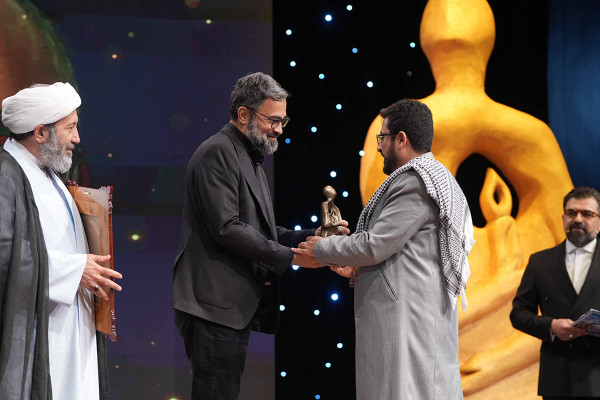 کارن ہمایونفر کو سال کی نمایاں شخصیت قرار دیا گیا