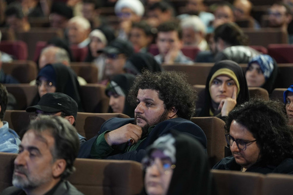 کارن ہمایونفر کو سال کی نمایاں شخصیت قرار دیا گیا