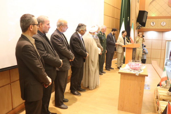 آیین قرعه‌کشی شرکت‌کنندگان پویش ملی «زندگی با آیه‌ها»