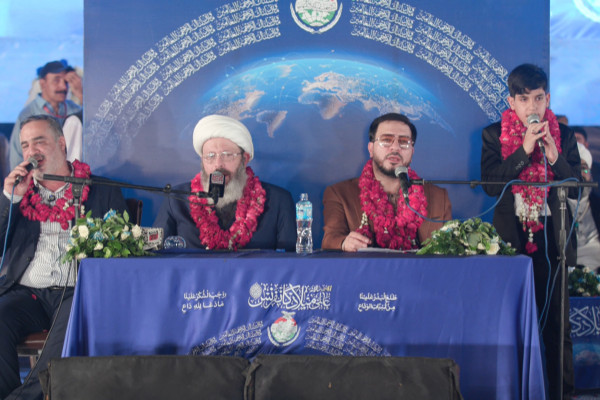 برنامج التلفزيون «محفل»؛ احتفالات قرآنية في إيران والعالم