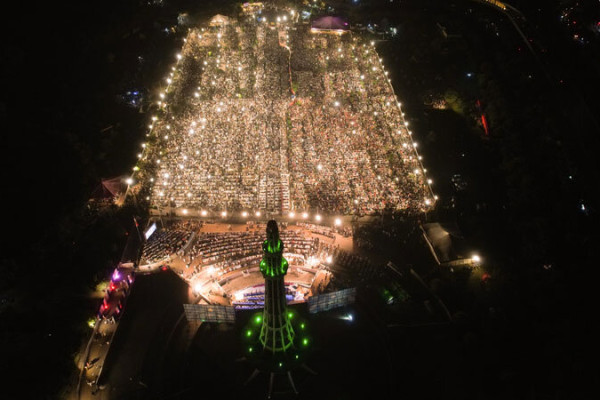 Телепрограмма «Махфел»: Коранские праздники в Иране и мире