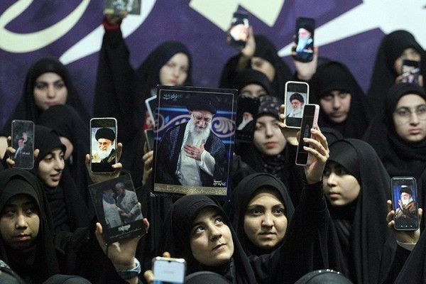 اجتماع دختران حاج قاسم در همدان