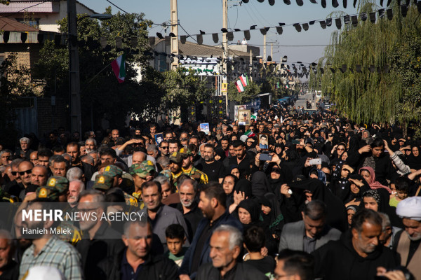 «بازگشت بی‌صدا، بدرقه‌ای پرشکوه؛ شهید گمنام کربلای4 در آغوش مردم آهنگرمحله آرام گرفت»
