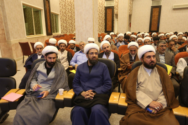 نشست آموزشی اساتید حوزه معارف اسلام ناب استان اصفهان