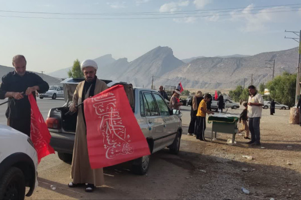 برگزاری مراسم پیاده رویی جاماندگان اربعین حسینی در شهرستان دره شهر