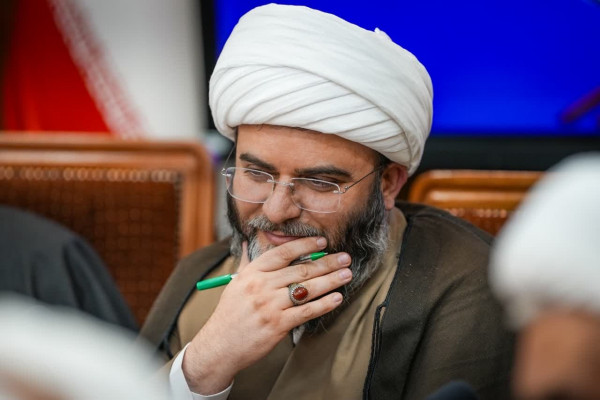 استقامت ملت ایران ثابت کرد که در جمهوری اسلامی، سیاست می‌تواند لباسی از دیانت بپوشد