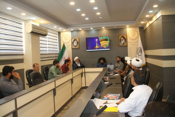 نشست راهبران جهاد تبیین شهرستان های منتخب استان فارس با حضور اساتید از قرارگاه ملی جهاد تبیین بقیه الله در شیراز برگزار شد