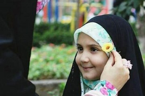 نوجوانان را به انتخاب پوشش برازنده تشویق کنیم