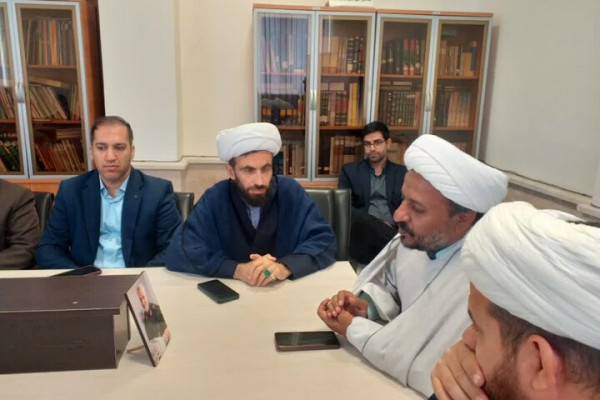 معلمان مدارس صدرا طلایه‌داران تربیت نسل آینده هستند